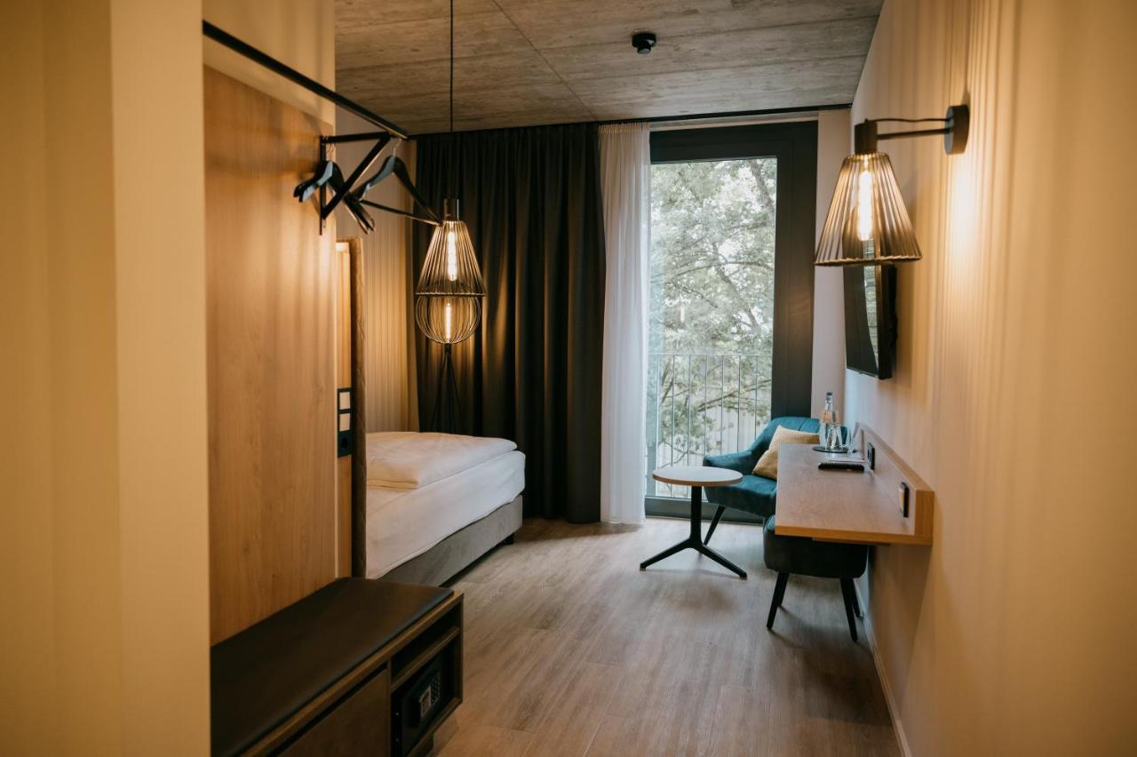 LOOM Hotel&Skybar Eislingen Eksteriør billede
